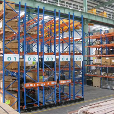 Hệ thống kệ di động mật độ cao 15m Độ cao 30000kg/mảng Bột phủ hoàn thiện